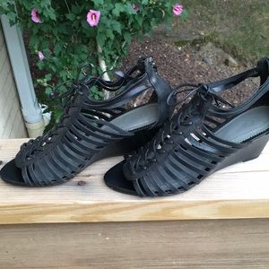 Loft wedges sz 8